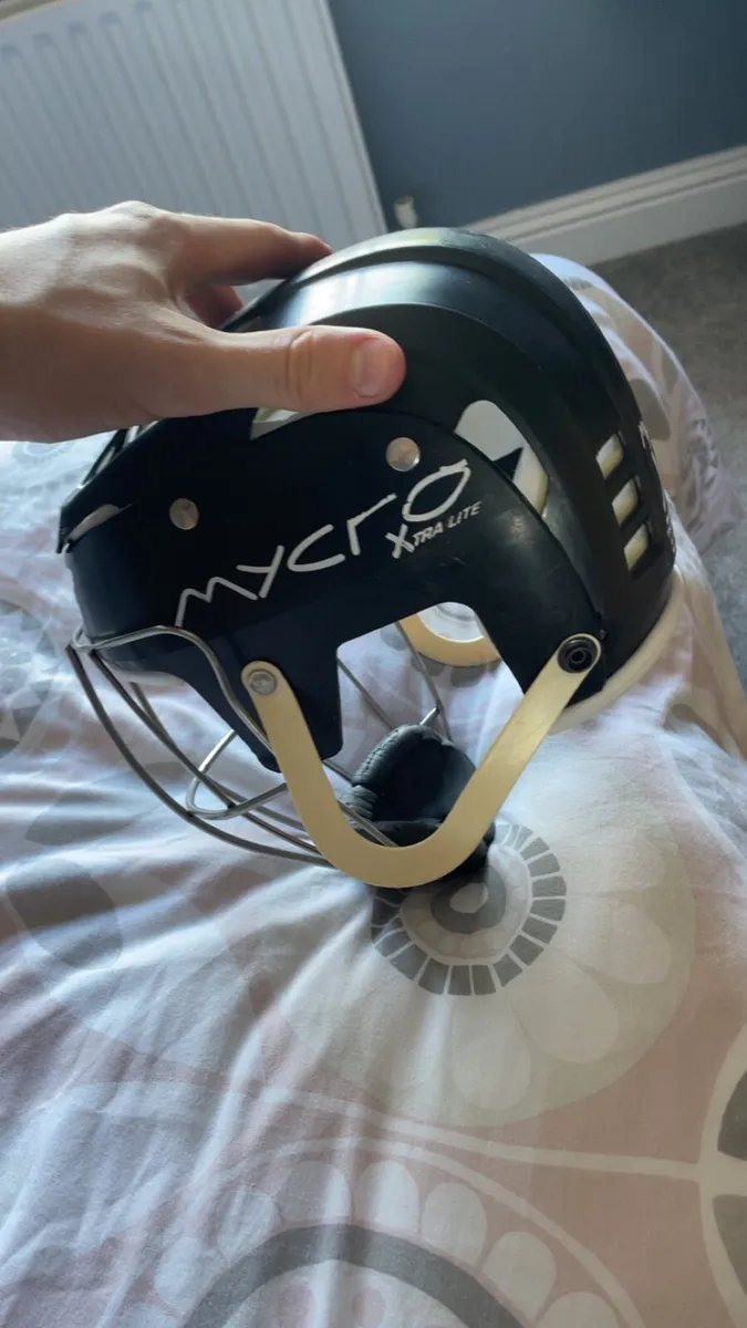 Mycro hurling helmet - Image 3