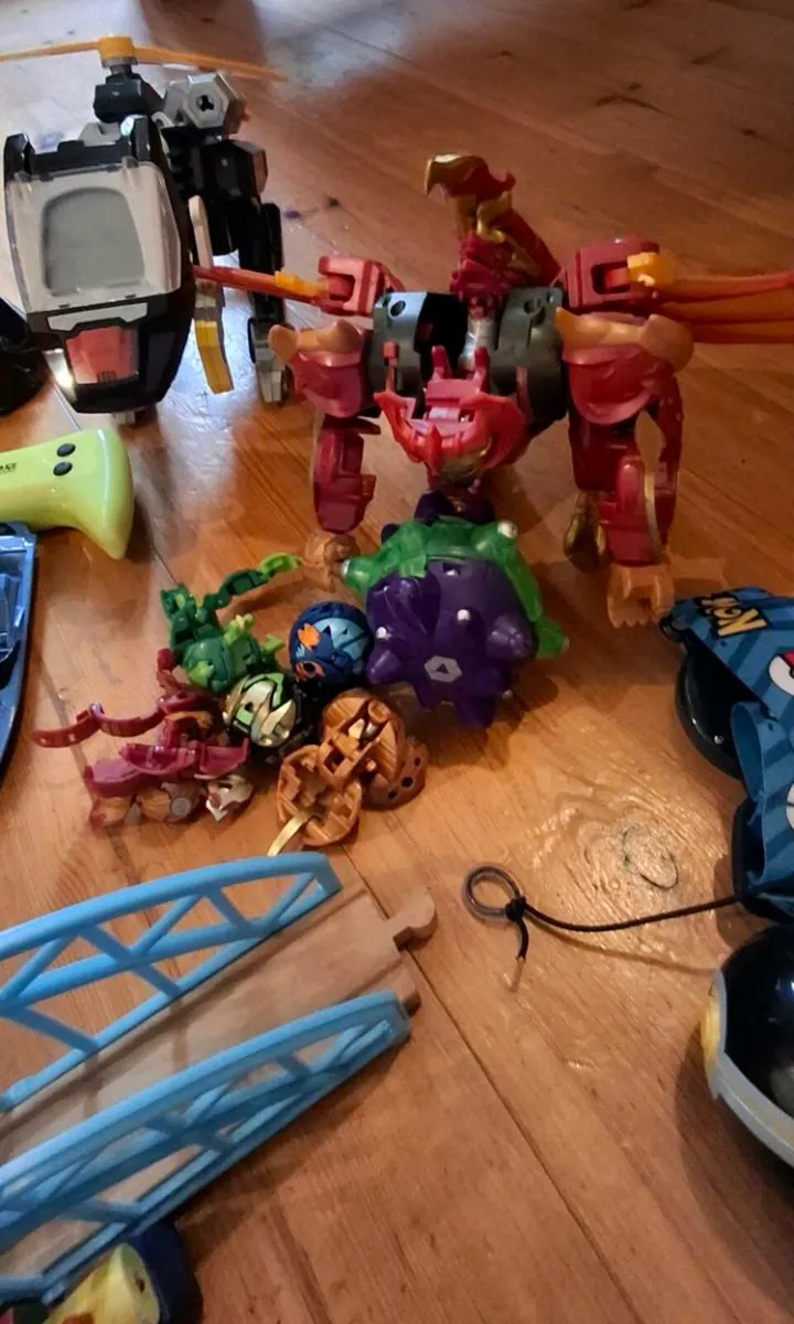 Toys - Image 3