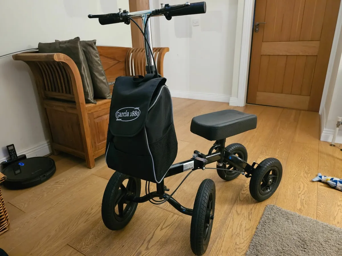 Knee scooter - Image 1