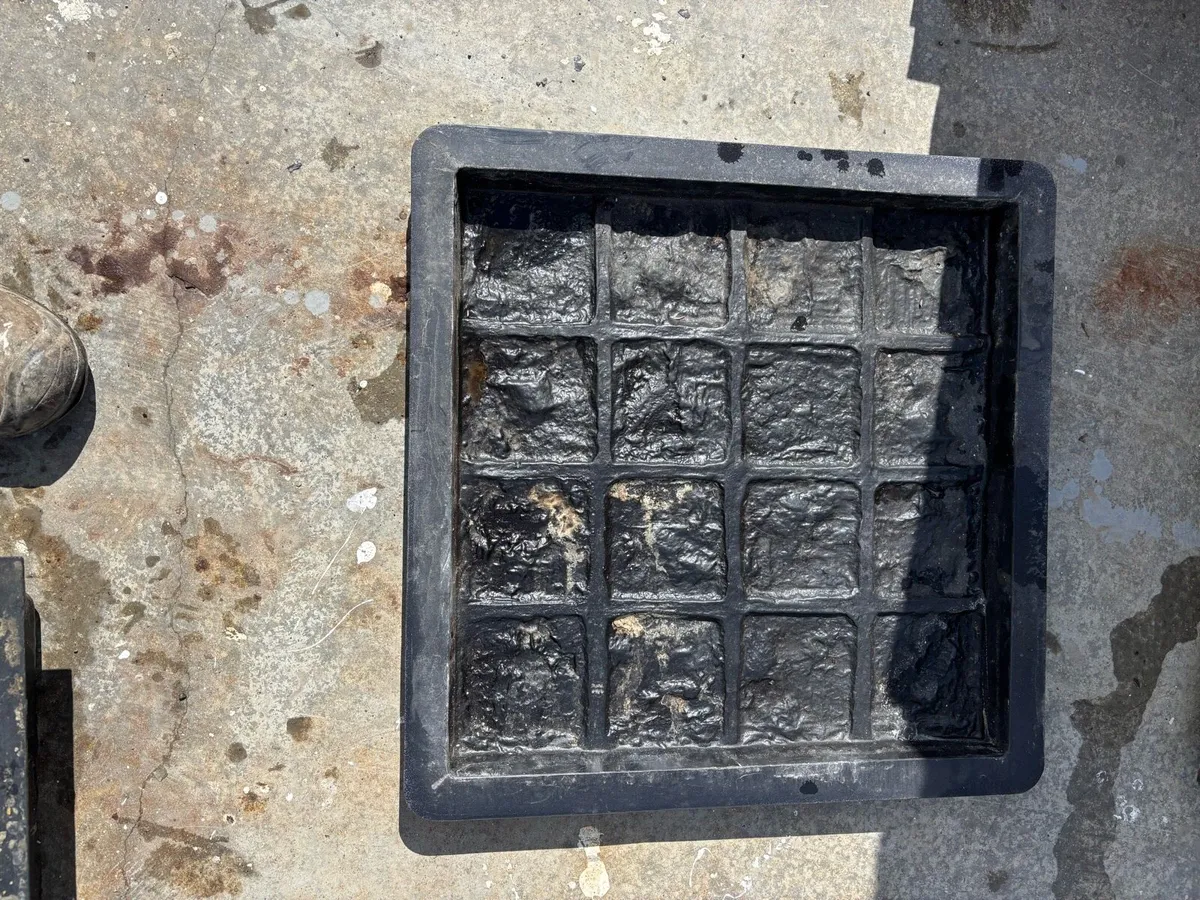 Concrete slab / gravel board moulds - Image 3