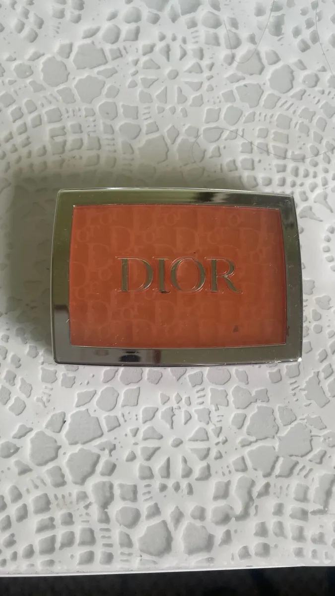 Dior coral blusher - Image 3