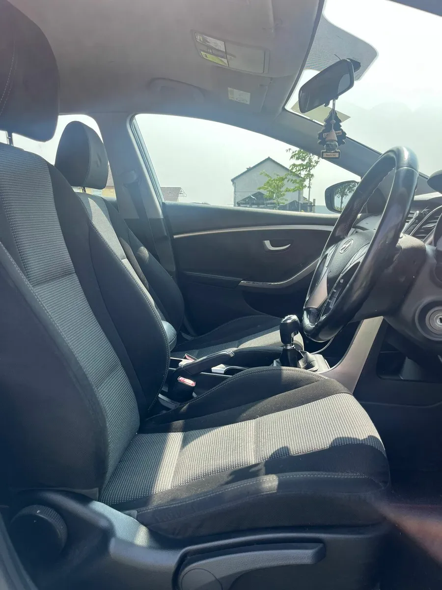 Hyundai i30 - Image 4