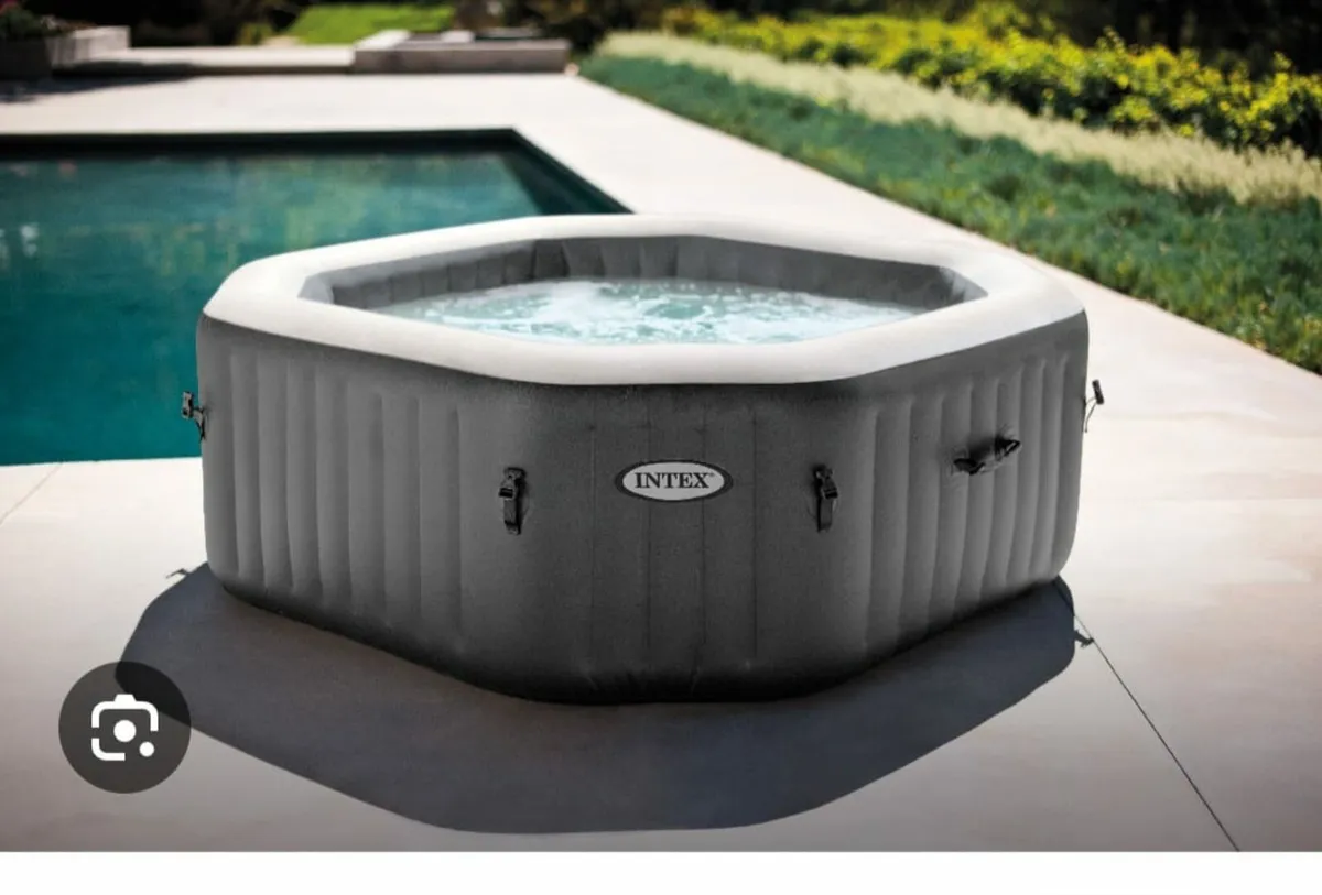 Inflatable Hot Tube - Image 3