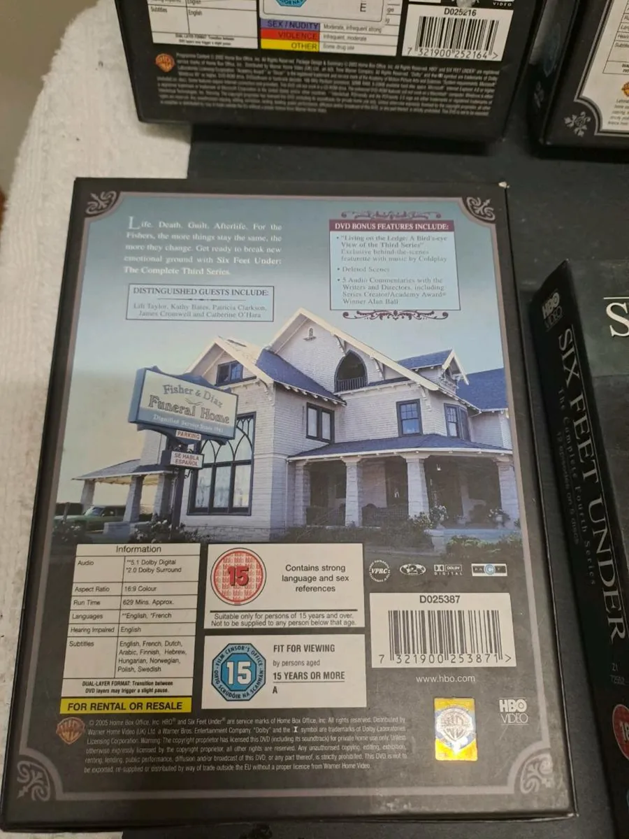 Six Feet U der dvd sets postage cost incl - Image 4