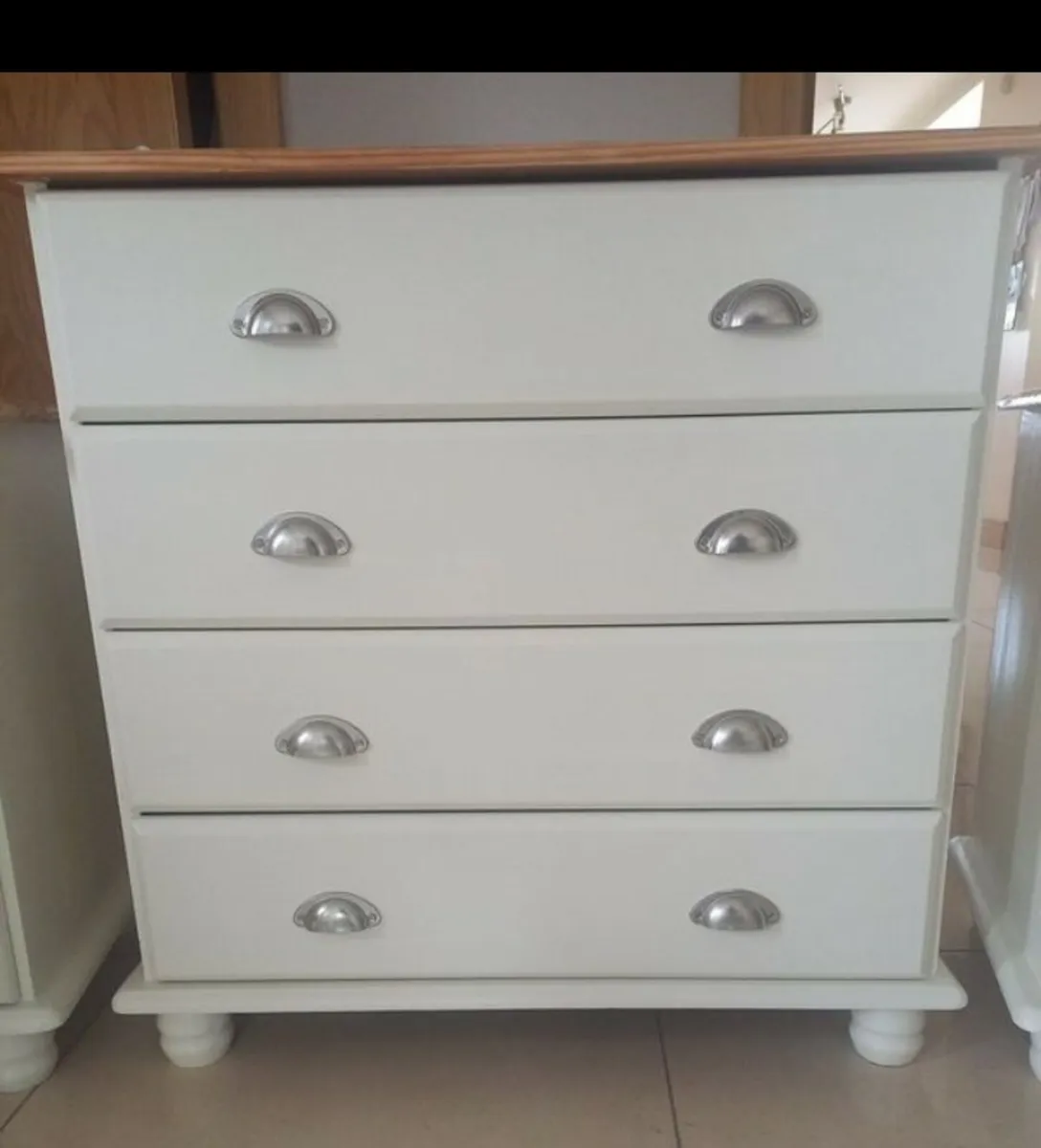 Chest of drawers - Image 1