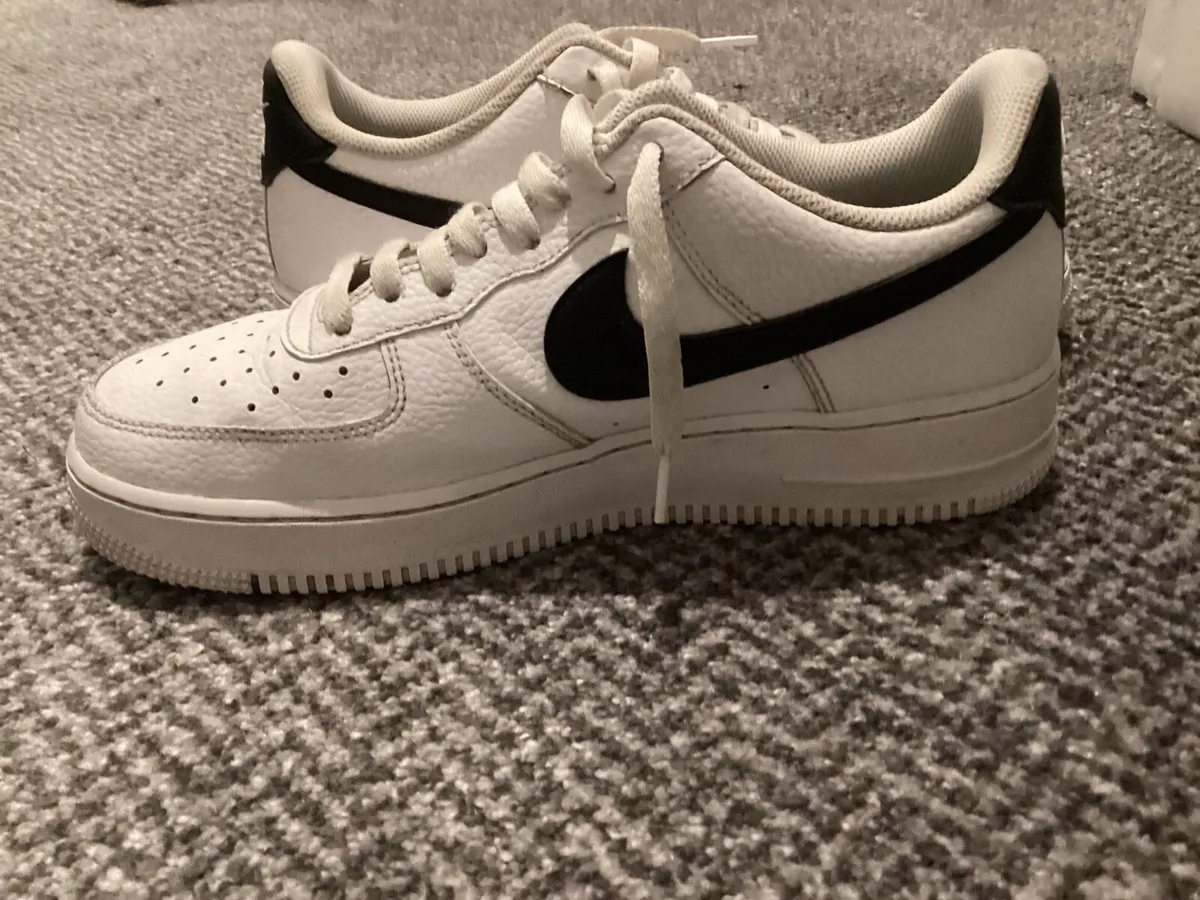 Nike Air Force 1 white and black - Image 4