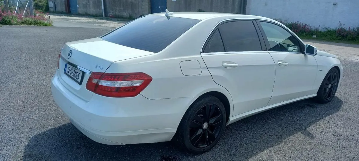 Mercedes w212 250cdi - Image 4