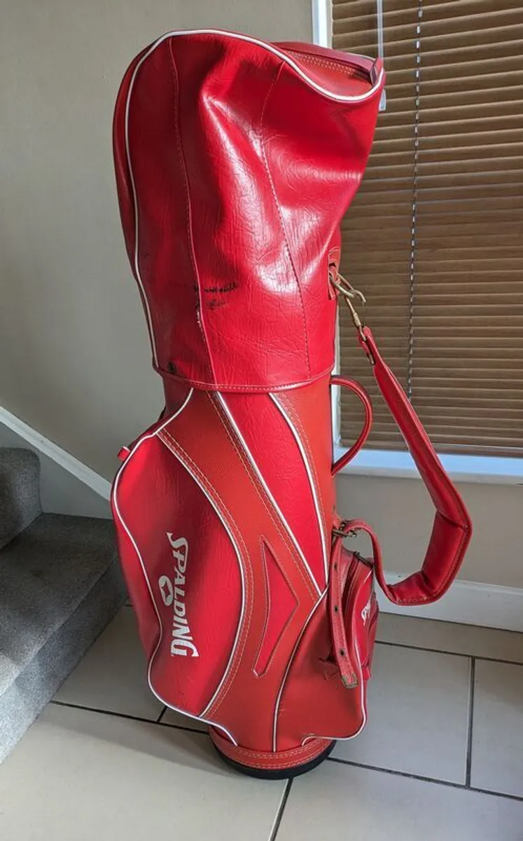 Spalding Golf Bag and clubs with covers - Vintage - Image 1