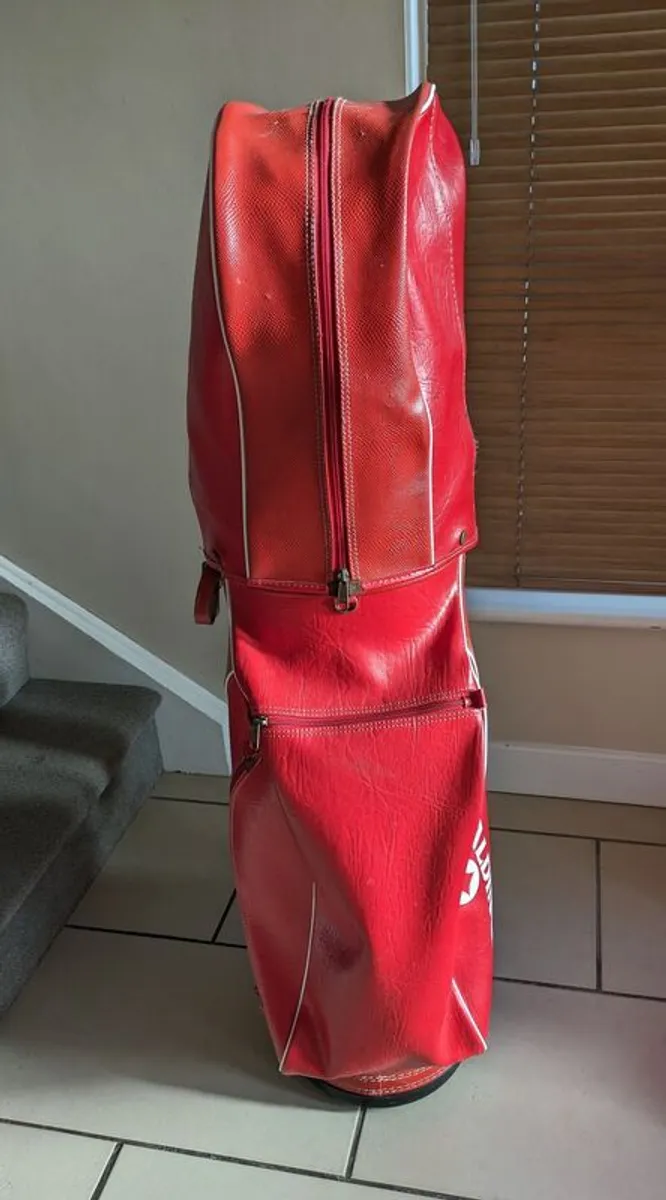 Spalding Golf Bag and clubs with covers - Vintage - Image 4