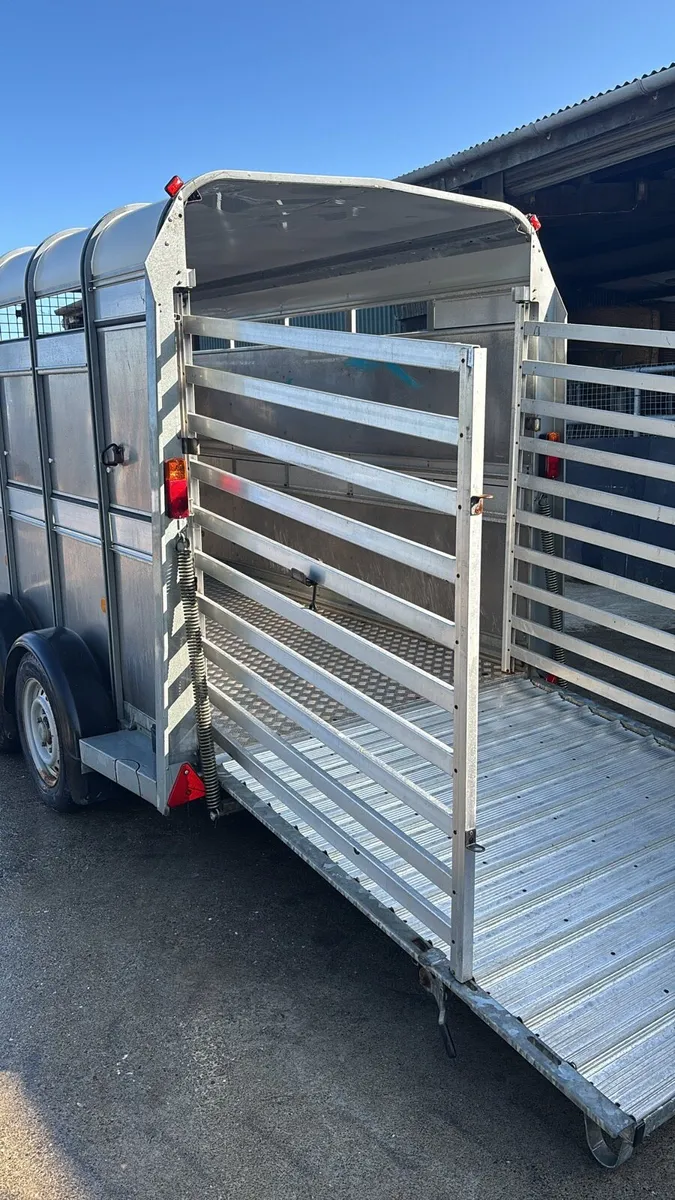 Livestock trailer - Image 3