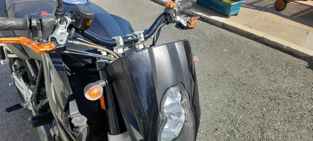 KTM 990 Super Duke - Image 4