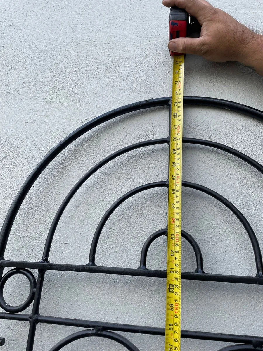 Beautiful iron gate as new - Image 2