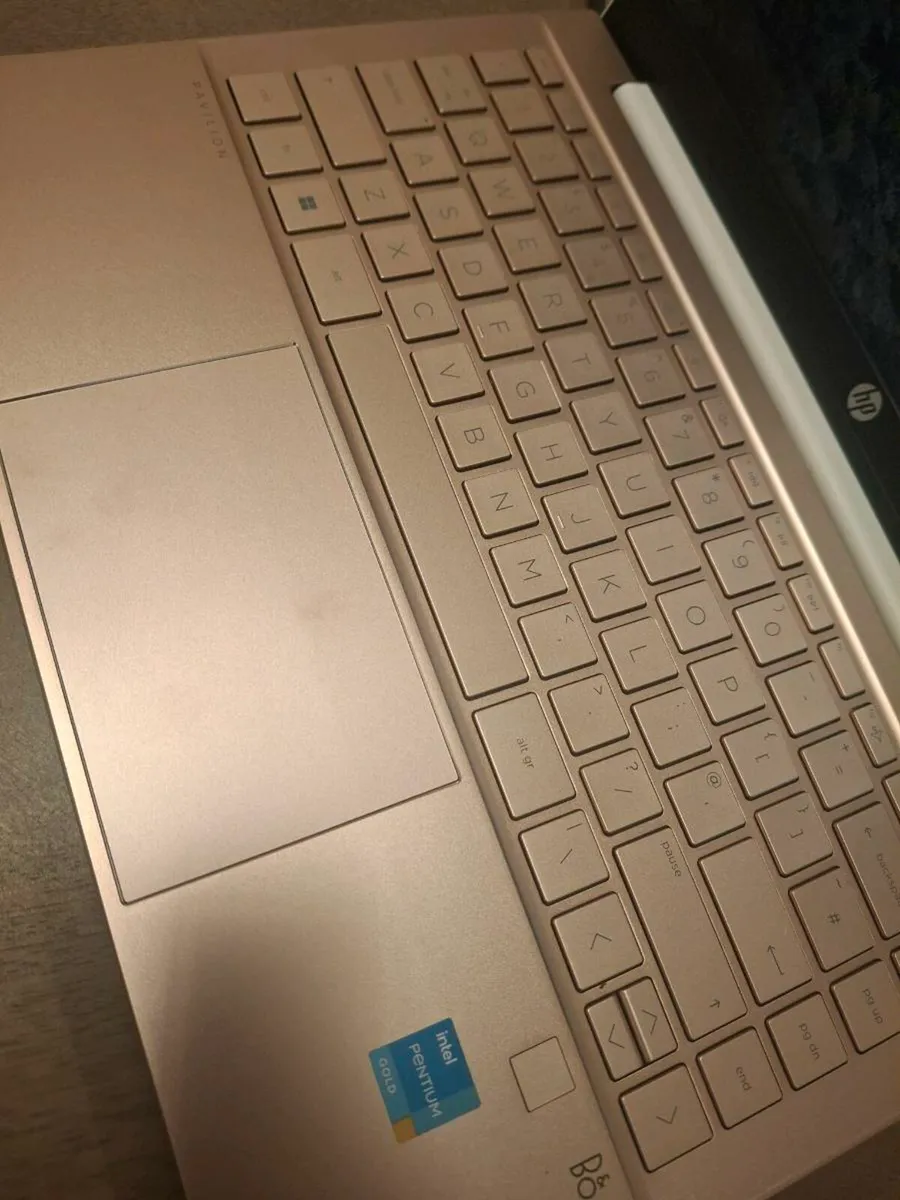 HP PAVILION rosegold laptop - Image 4