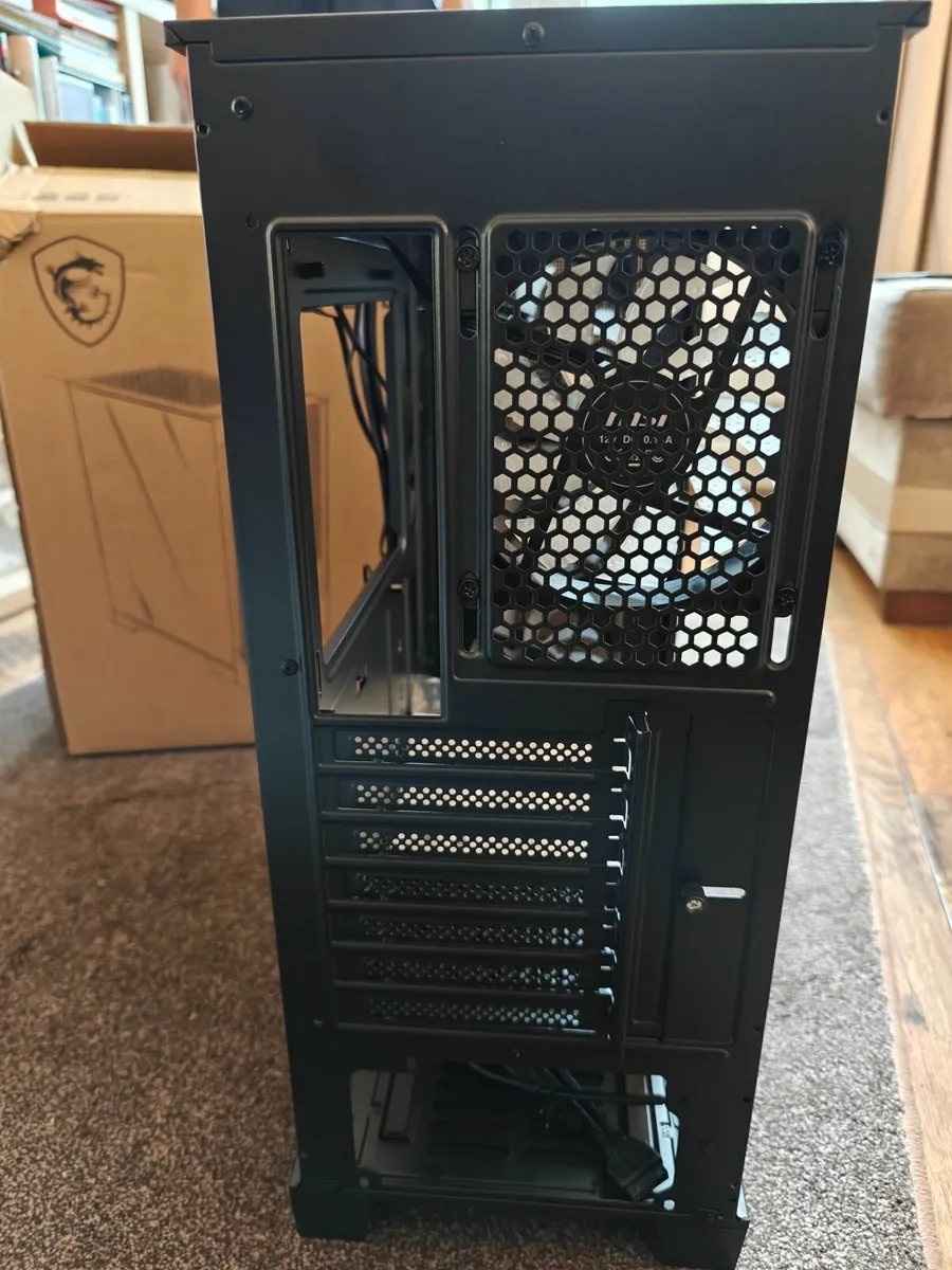 PC Case - Image 4