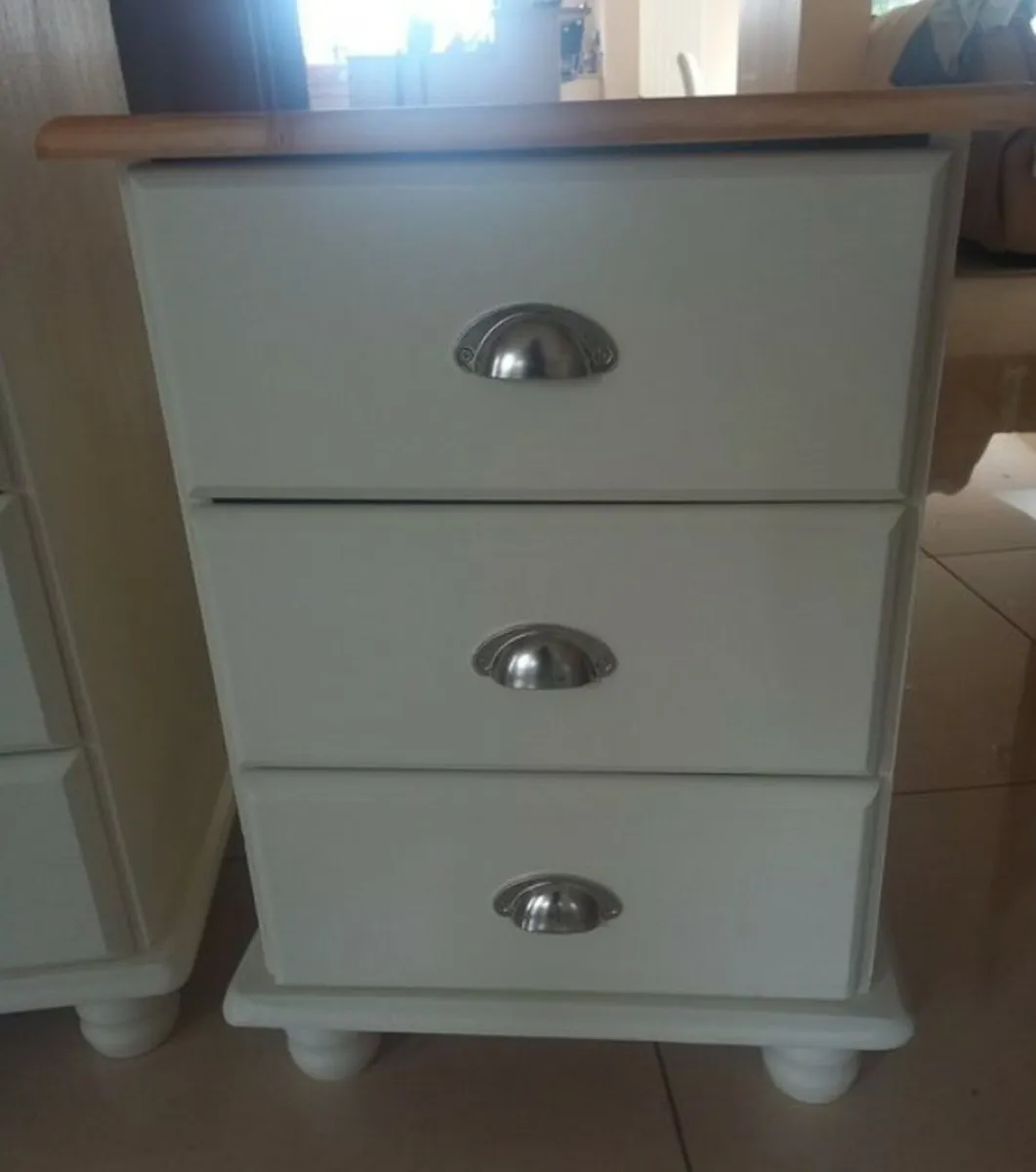 Lockers - Image 2