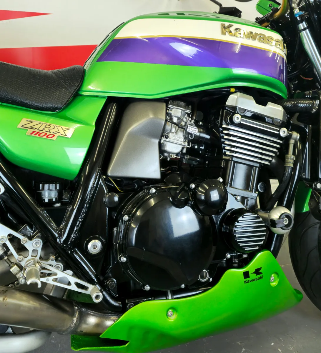 Kawasaki ZRX1100R - Image 3