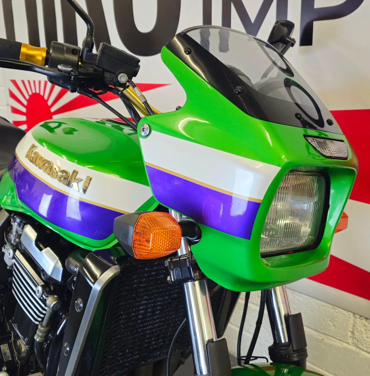 Kawasaki ZRX1100R - Image 4