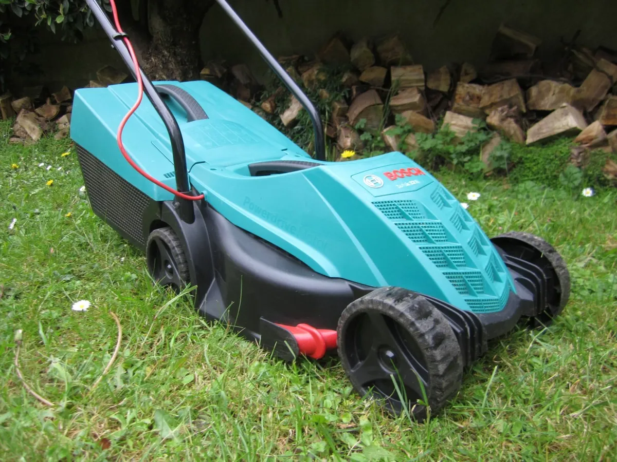2023 Bosch Rotak Electric Mower. - Image 3