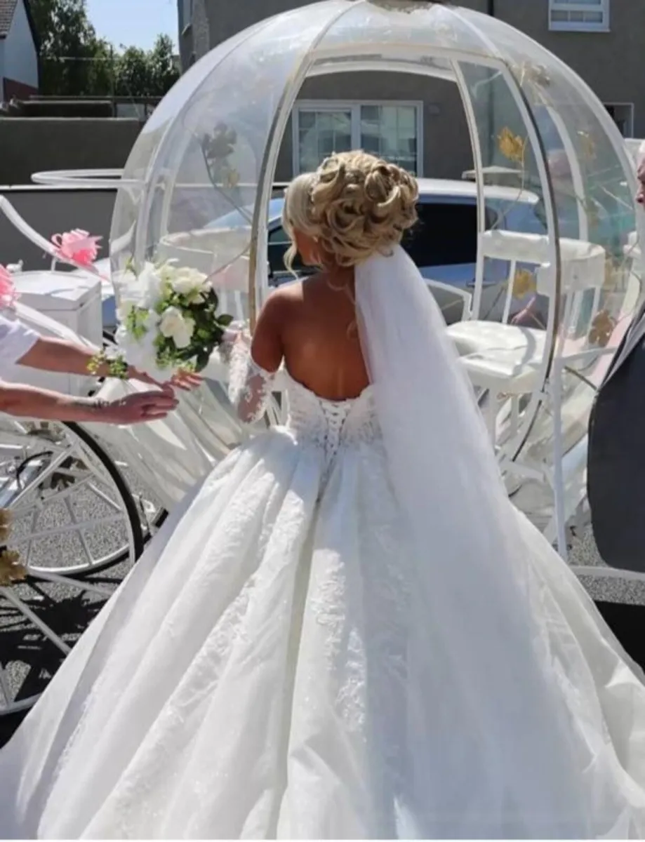 Wedding dress - Image 3