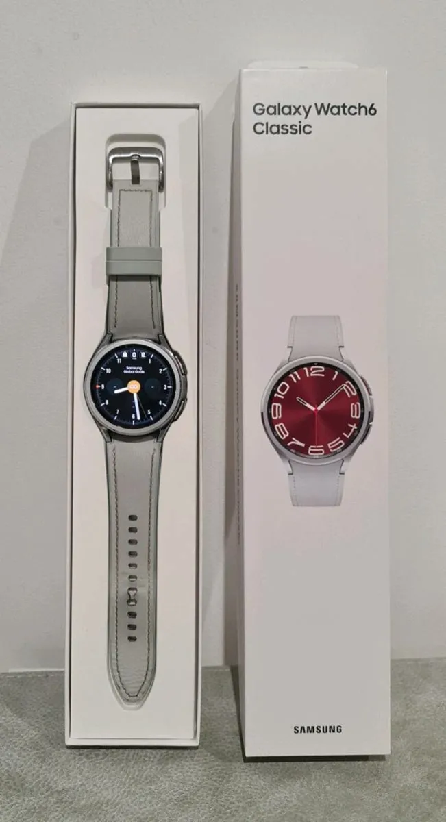 Samsung Galaxy Watch 6 Classic 43mm white/silver - Image 1