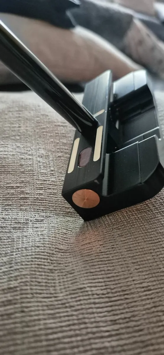 SeeMore Mini Giant Deep Flange Tour LTD Putter - Image 1