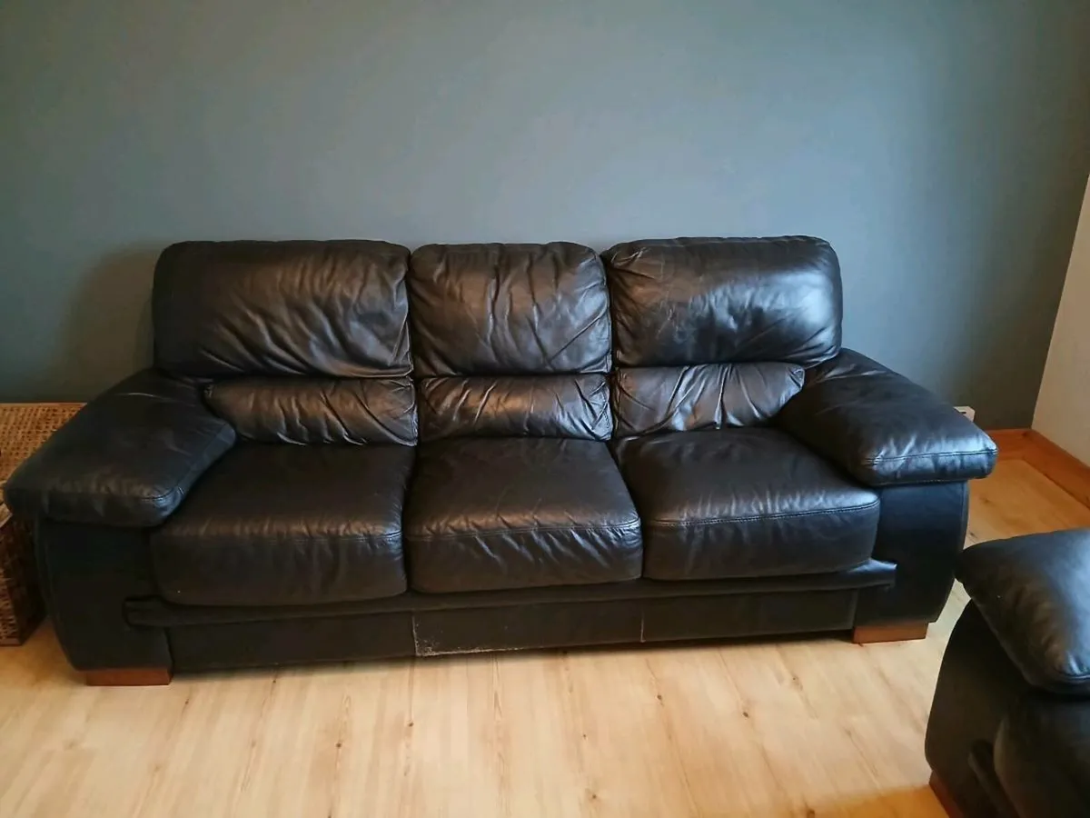 3 seater and 2 seater couch - Image 3