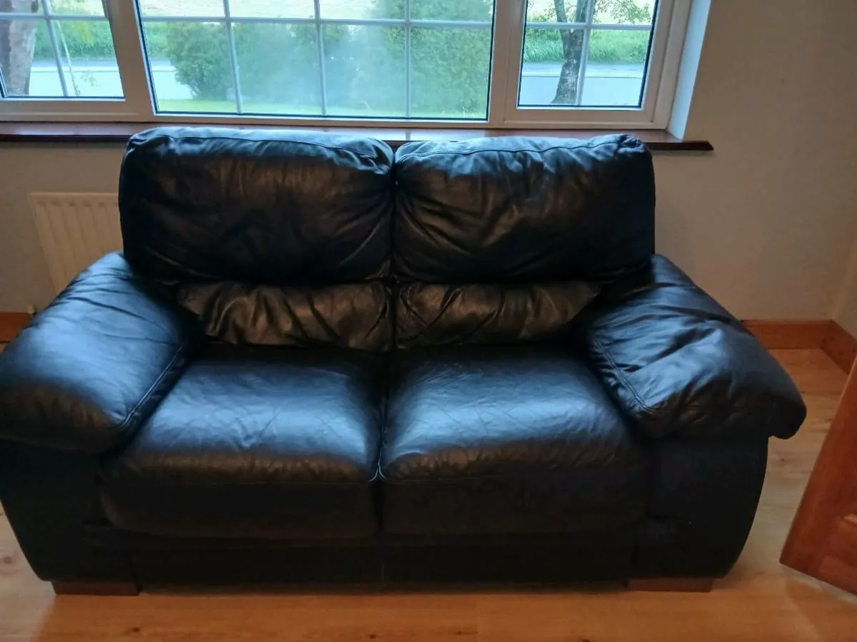 3 seater and 2 seater couch - Image 4