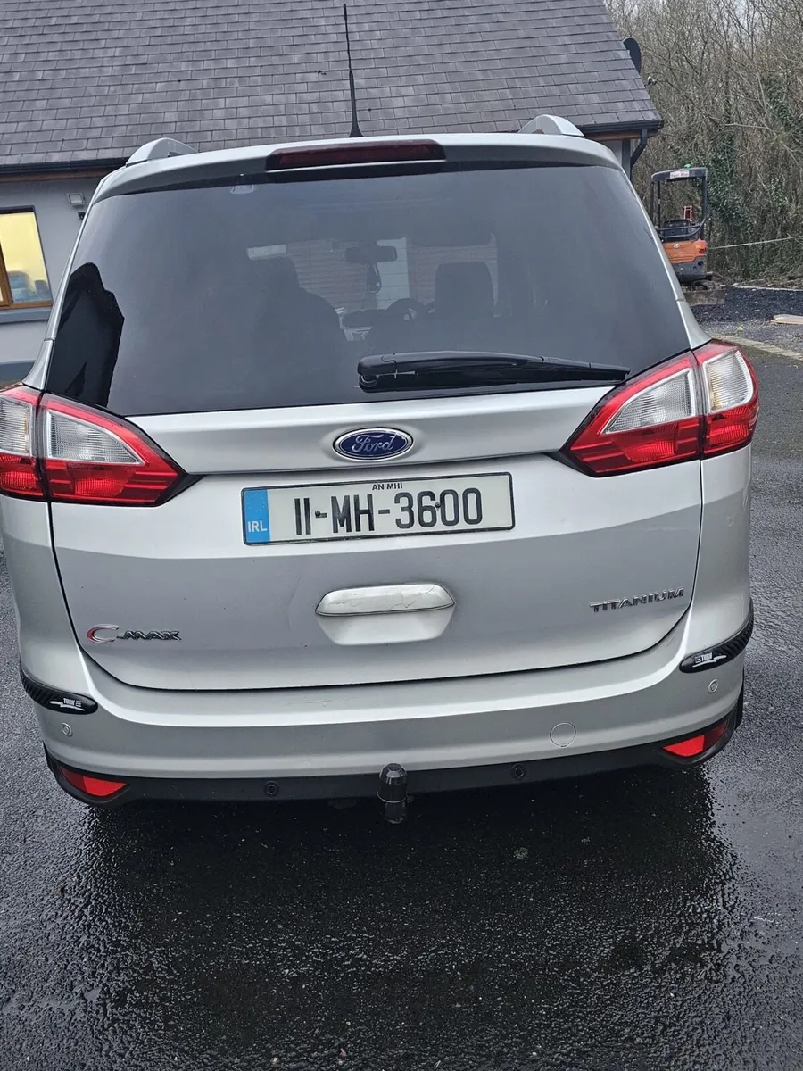 Selling my Ford C-Max Titanium 2011 manual - Image 2