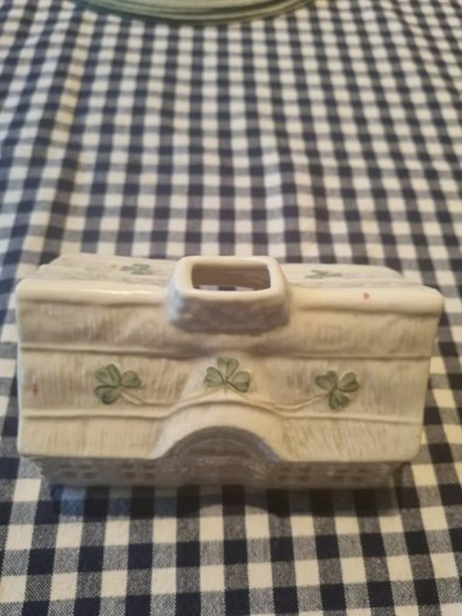Belleek Irish Cottage - Image 3