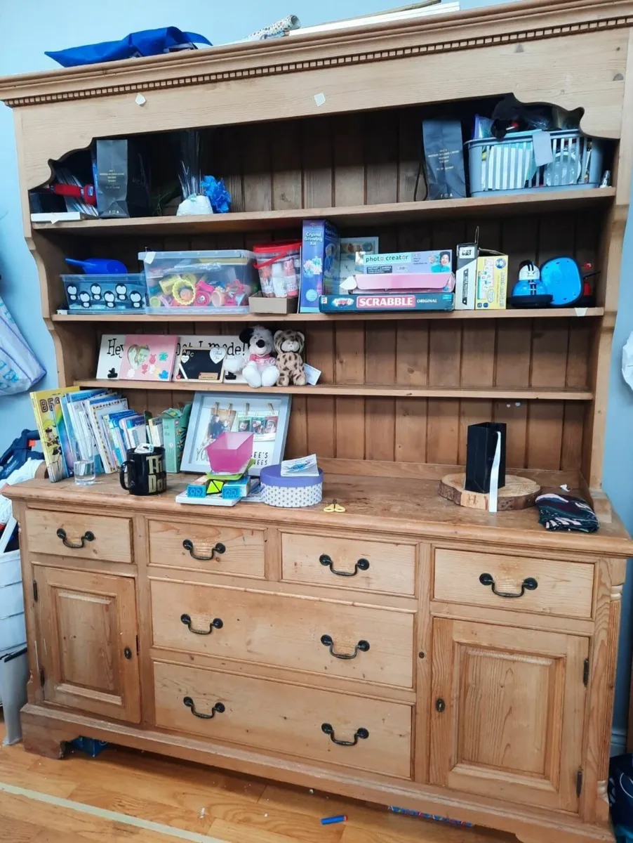 Kitchen dresser - Image 1