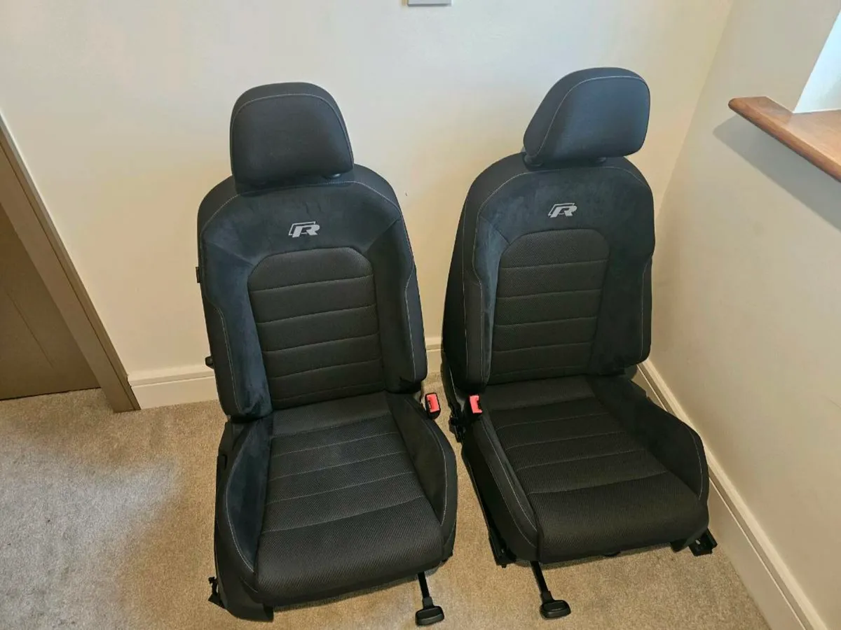 MK7.5 Golf R seats - Image 1