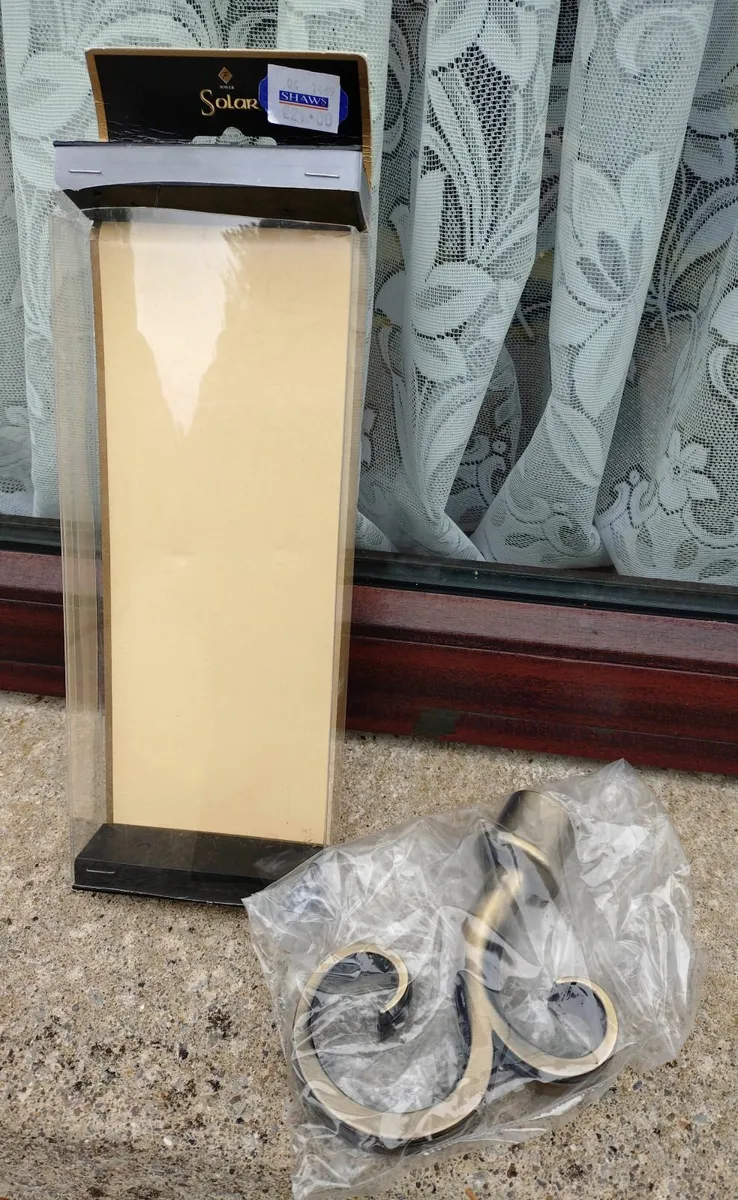 ONE CURTAIN POLE END (FINIAL) BRAND NEW. - Image 1