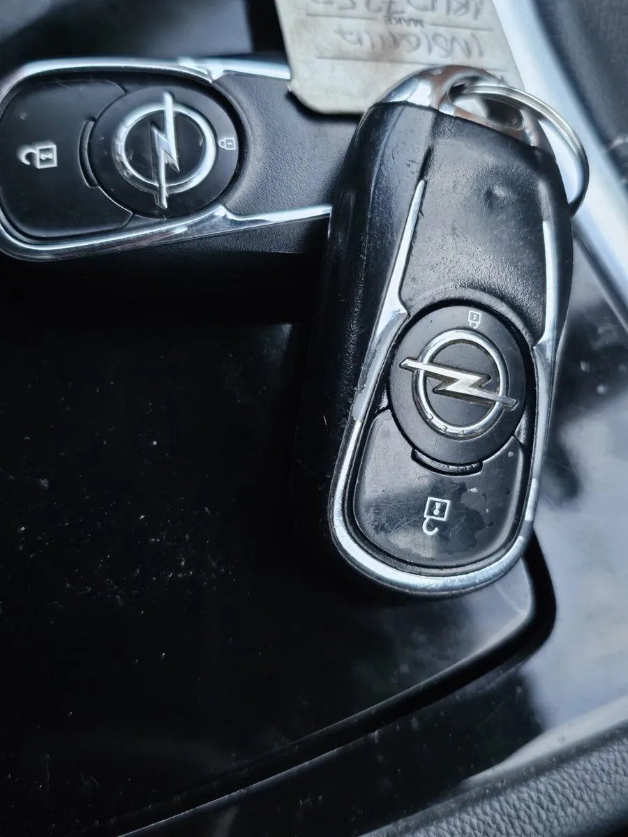 Opel Insignia 2018 turbo diesel €8990 - Image 3