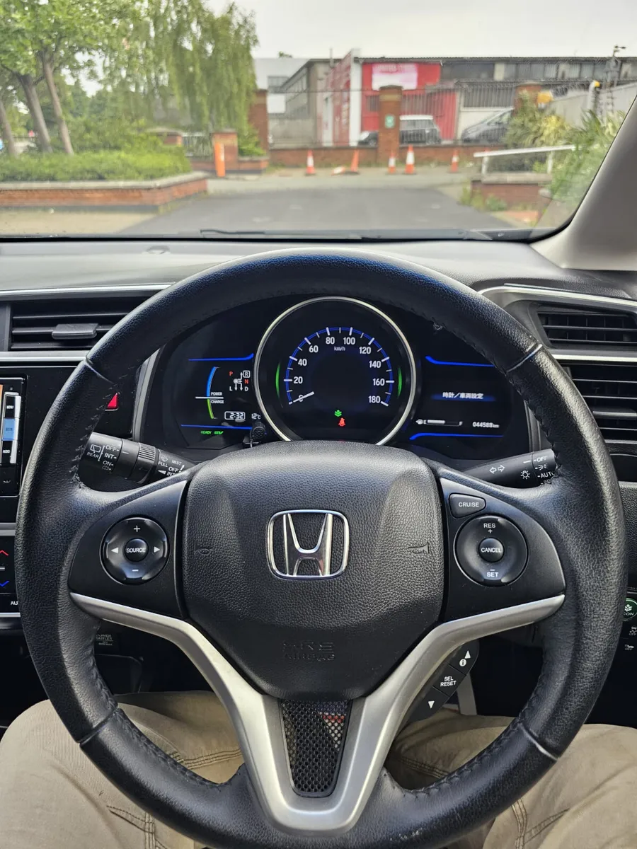 Honda Fit 2014 Automatic Hybrid - Image 3