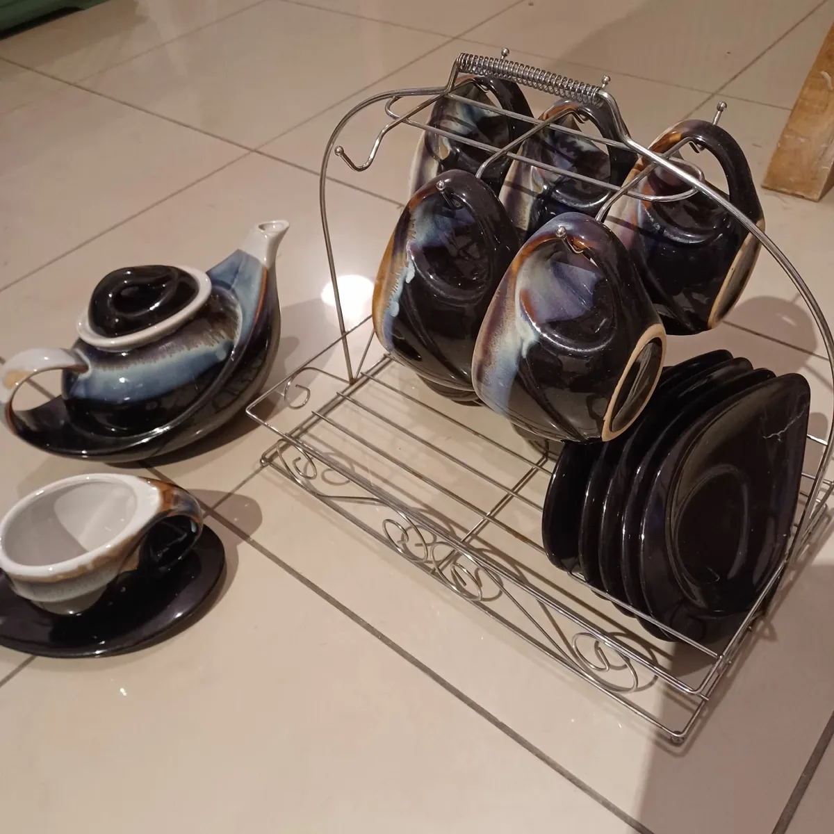 Tea set Free
