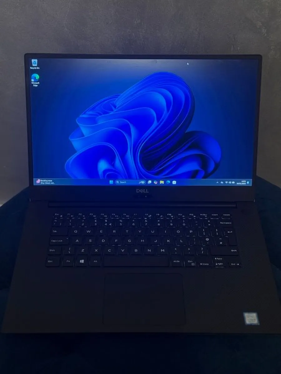 Dell Precision 5540 Laptop I9/32gb/512ssd/igzo/nvidia - Image 1