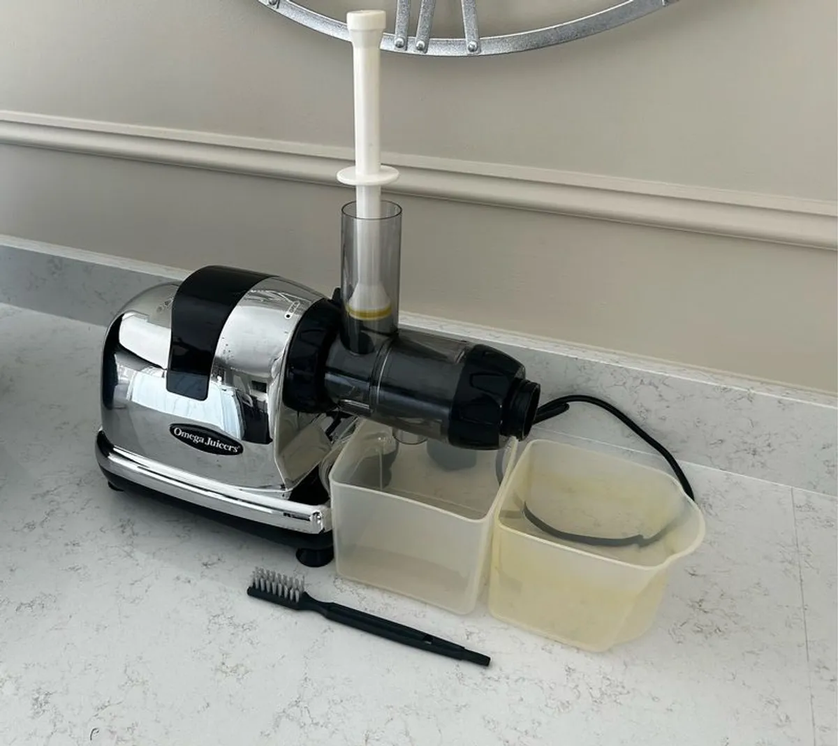 Omega 8006 Nutrition Centre Slow Juicer in Chrome - Image 1