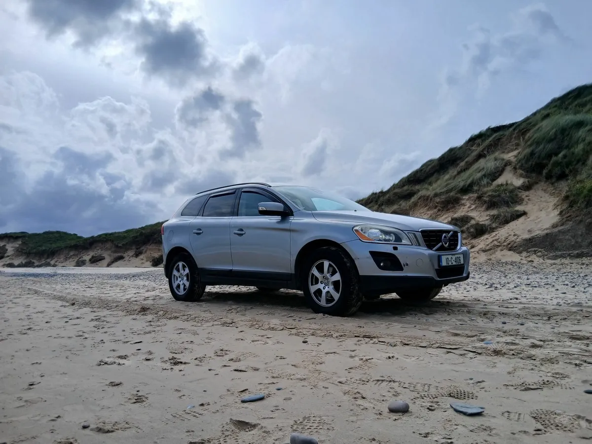 Volvo XC60 2010 - Image 1
