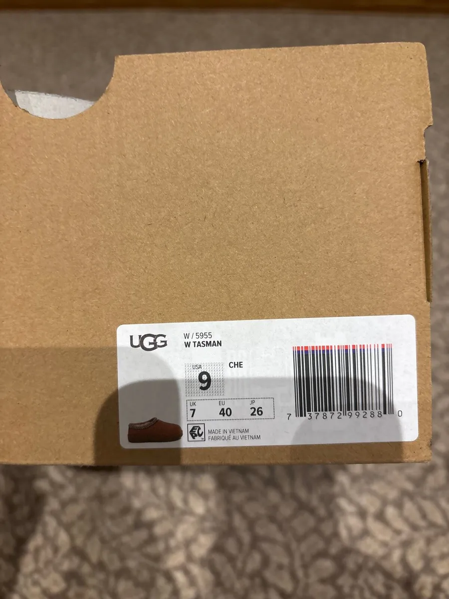 Uggs , size : UK 7 , EU 40 - Image 2