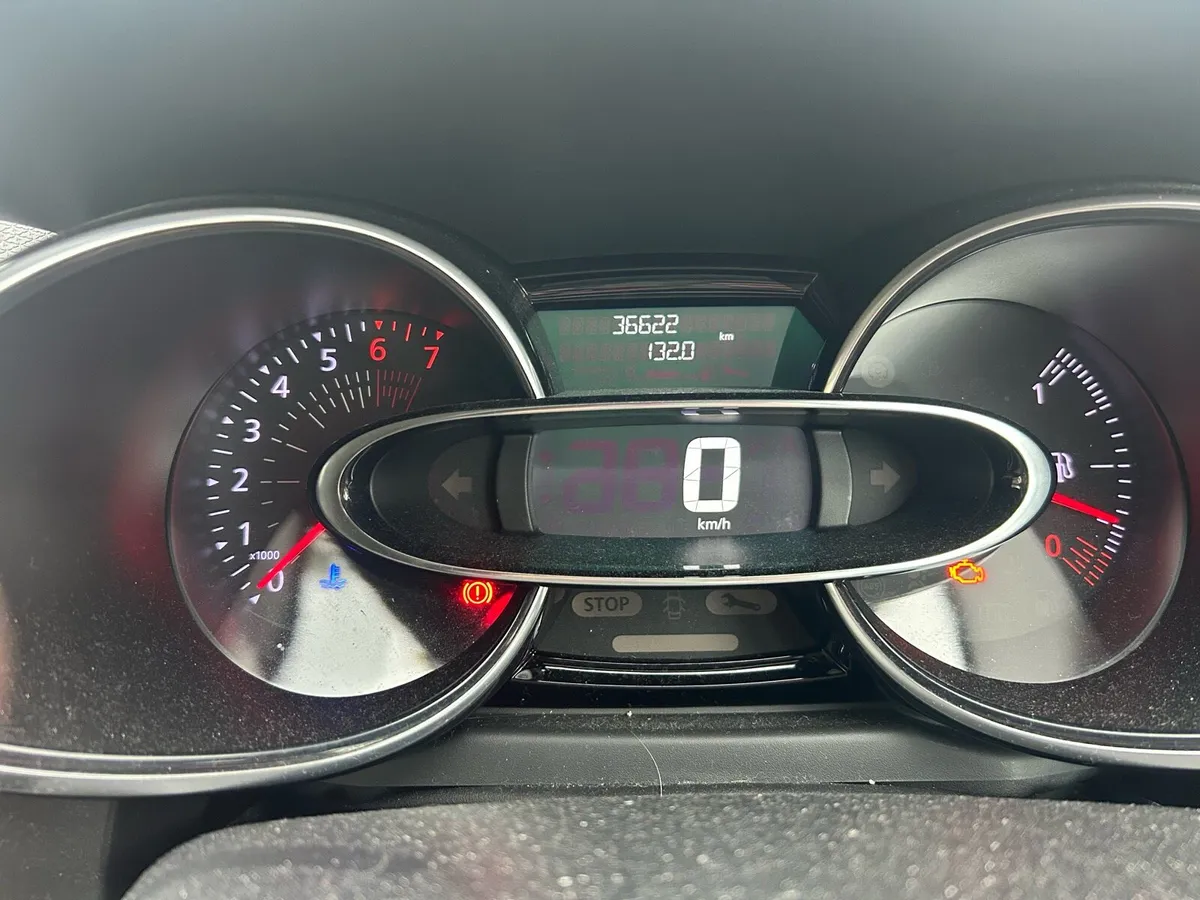 Renault Clio - Image 3
