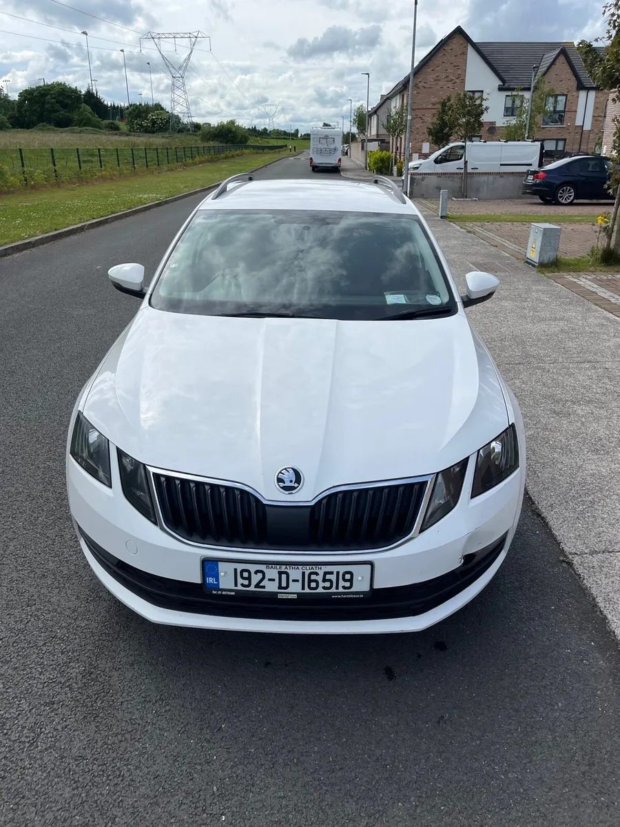 192 SKODA OCTAVIA AMBITION 1.6 TDI ESTATE  €8,950 - Image 2