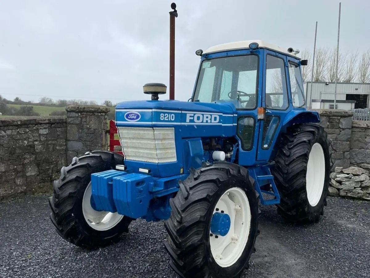Ford 8210 - Image 1