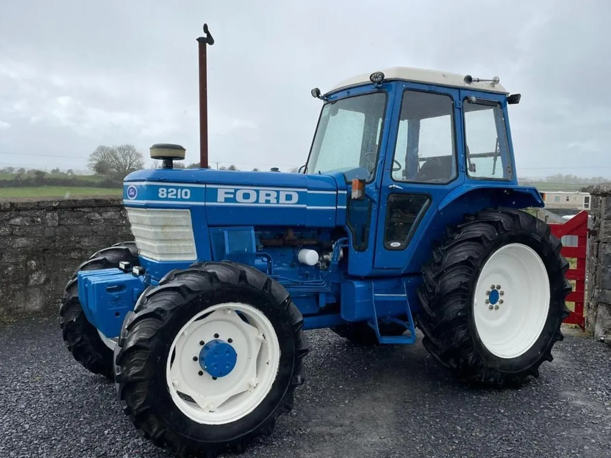 Ford 8210 - Image 2