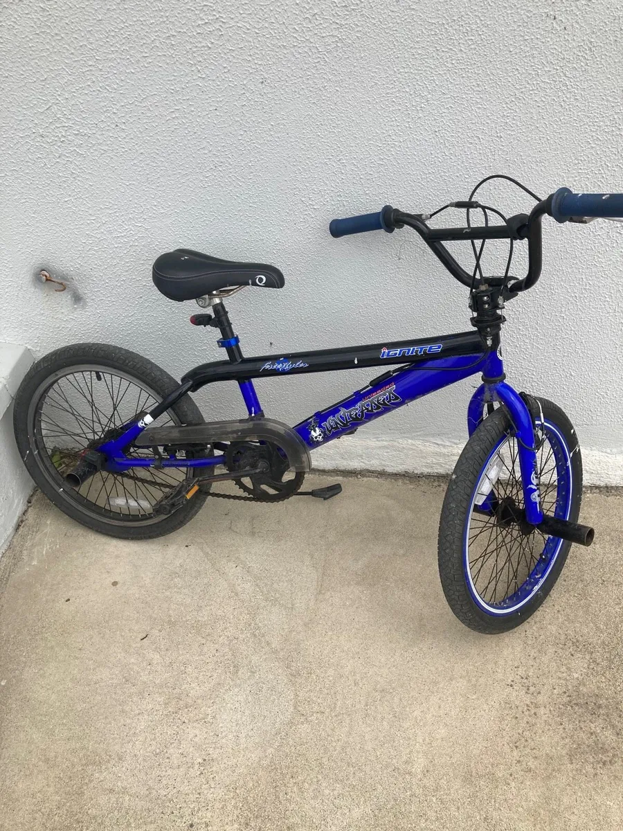 Two children’s bikes - Image 4