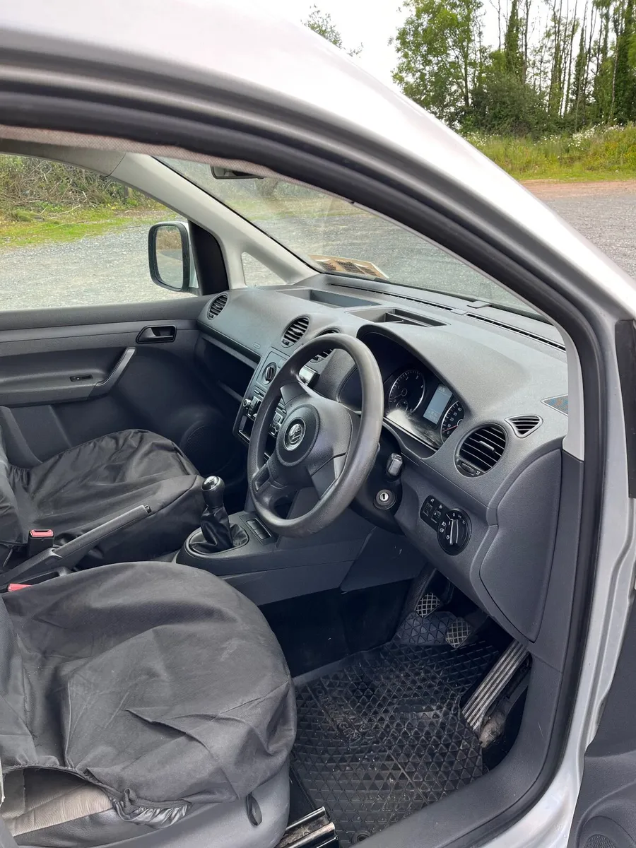 Volkswagen Caddy 2013 - Image 4
