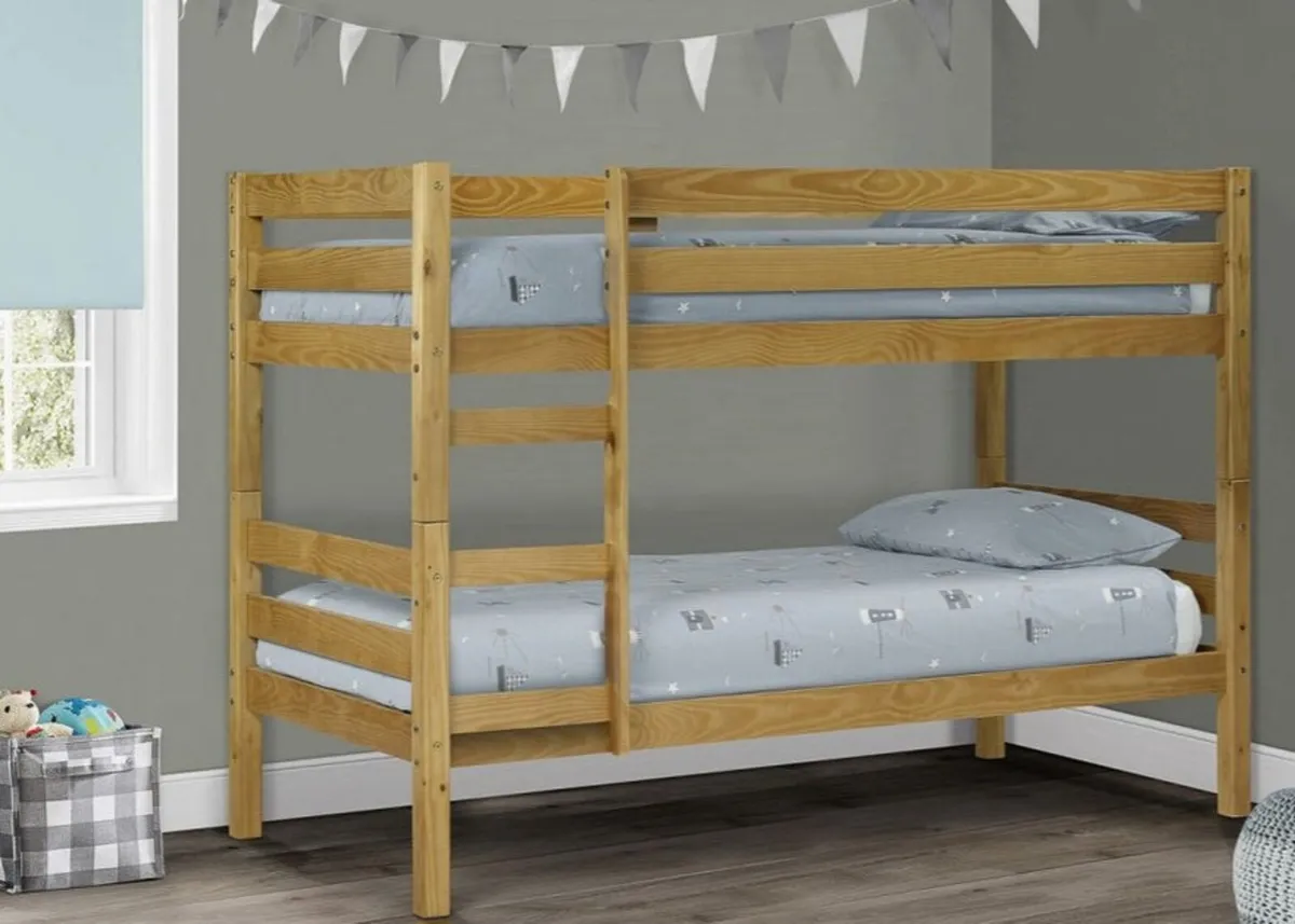 Solid pine Bunk bed - Image 1