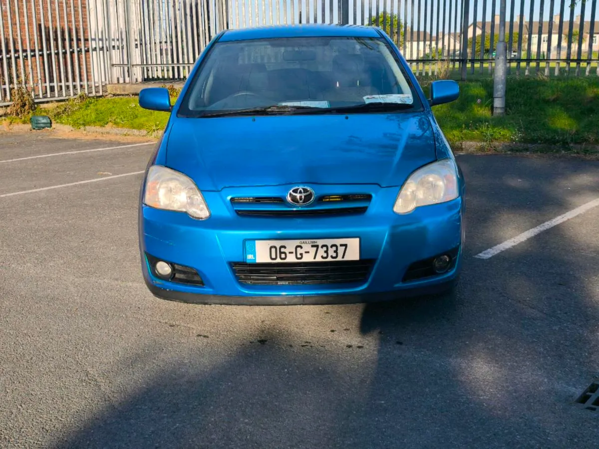 Toyota corolla - Image 3