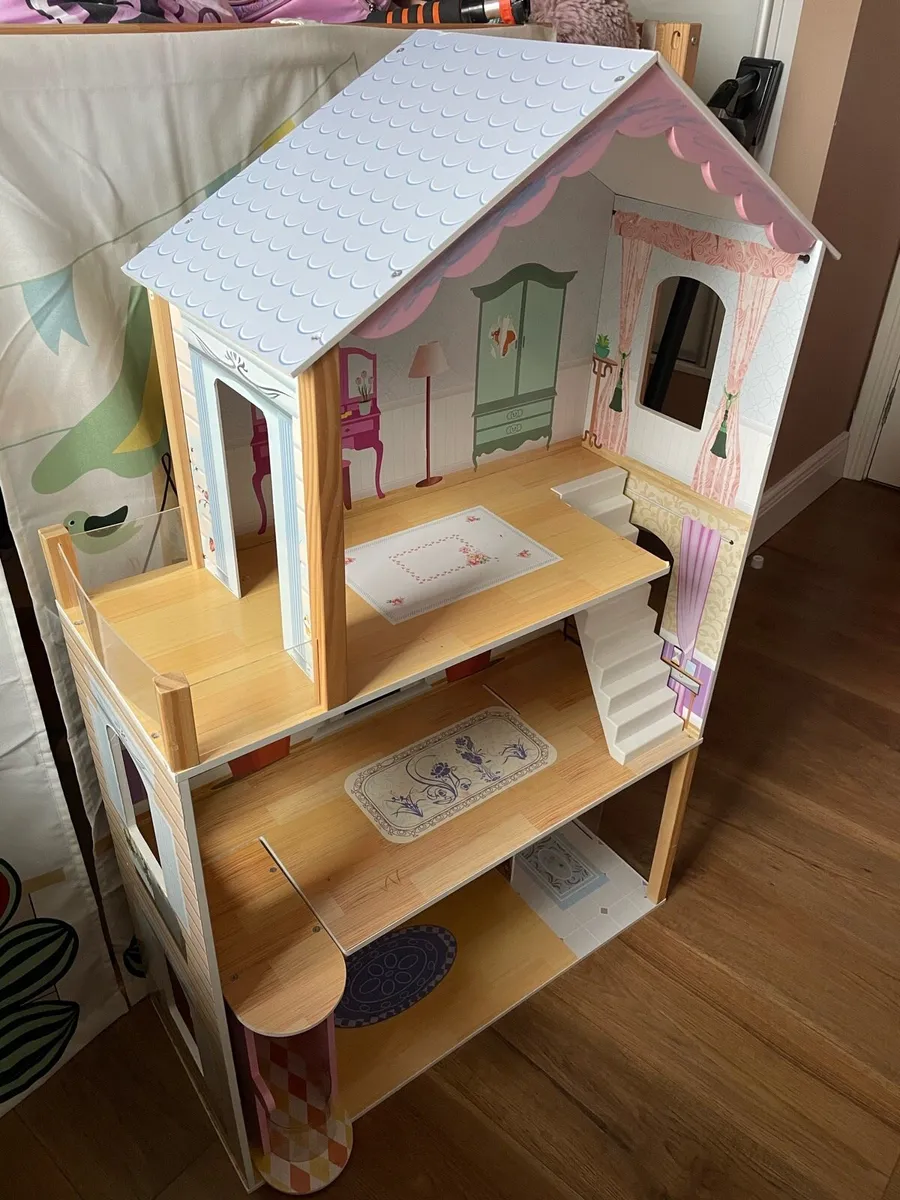 Doll house - Image 2