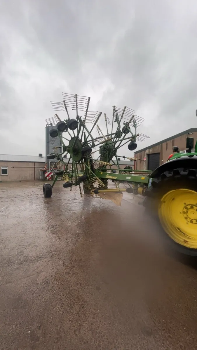 Krone rake - Image 1