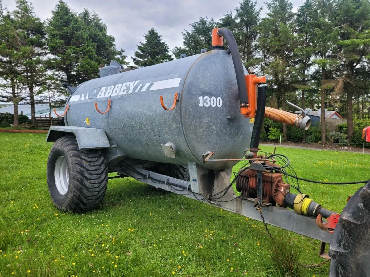 1300 tanker - Image 1